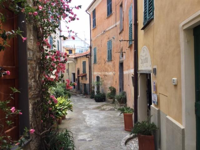 Uliveto Saglietto Agriturismo A Poggi Apartments Imperia Eksteriør billede