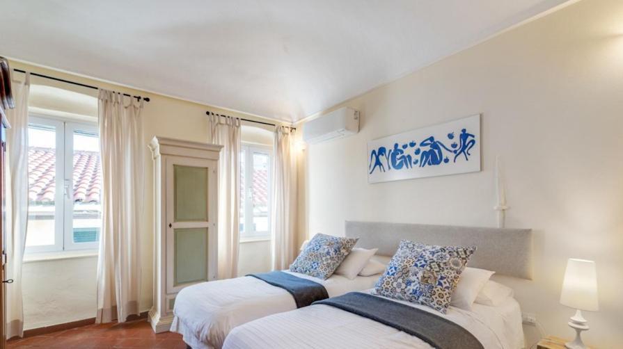 Uliveto Saglietto Agriturismo A Poggi Apartments Imperia Eksteriør billede
